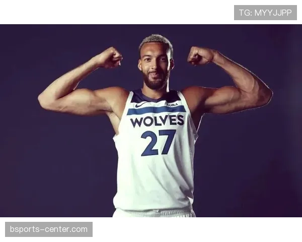 戈贝尔挡拆护筐效率提升 令爵士防守体系稳固